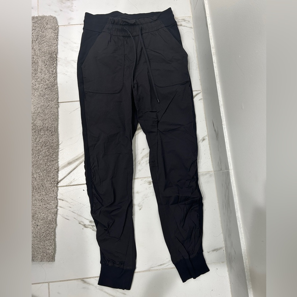 Lululemon Dance studio Jogger